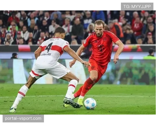 即时：凯恩主罚点球命中，帮助拜仁将总比分扳为3-3