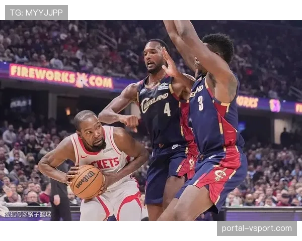 火箭vs勇士关键卡位战：新体系如何冲击西部强敌防守